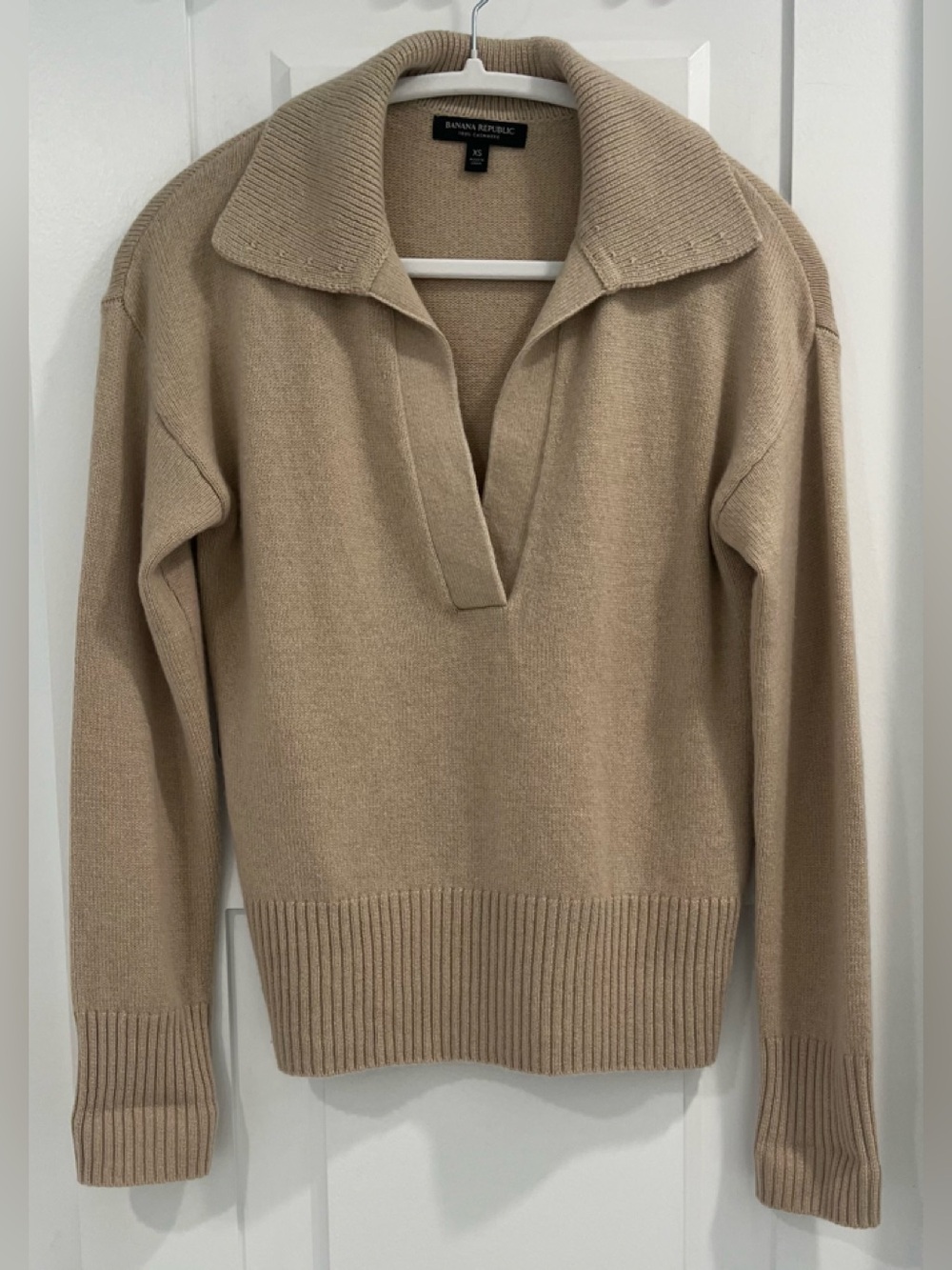BANANA REPUBLIC Cashmere Sweater, Size XS